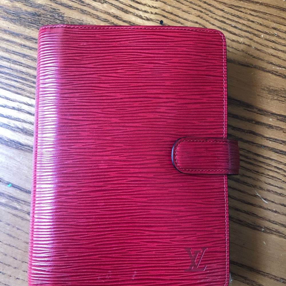 Louis Vuitton agenda MM in red